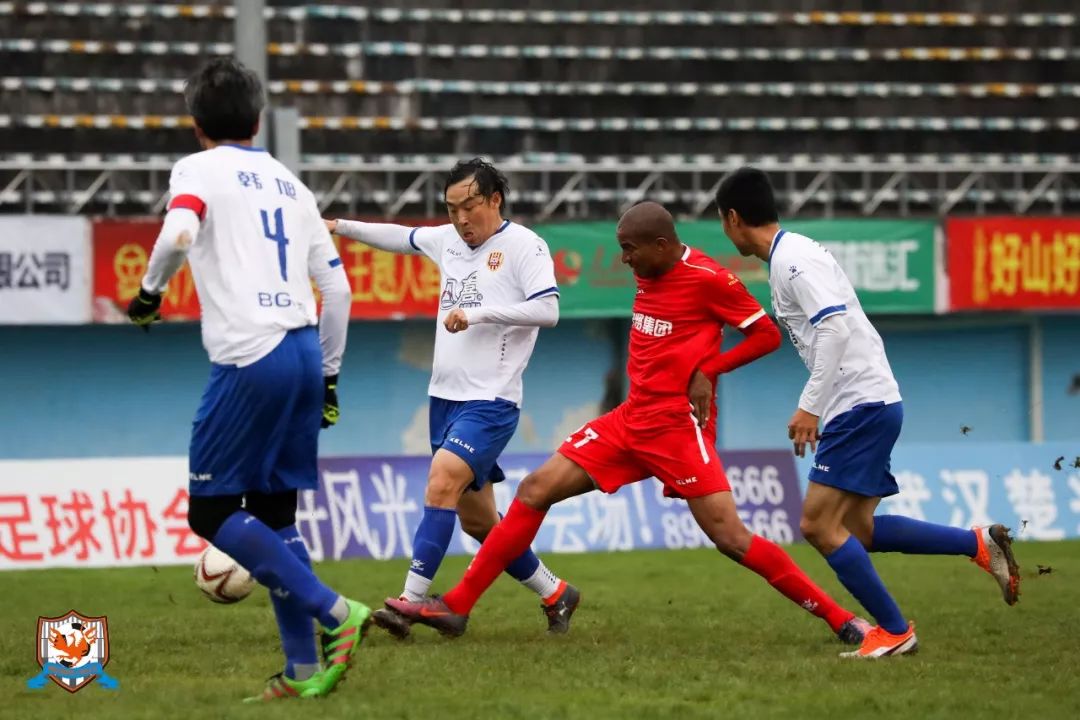 西亚队众志成城，向冠军发起冲击的简单介绍