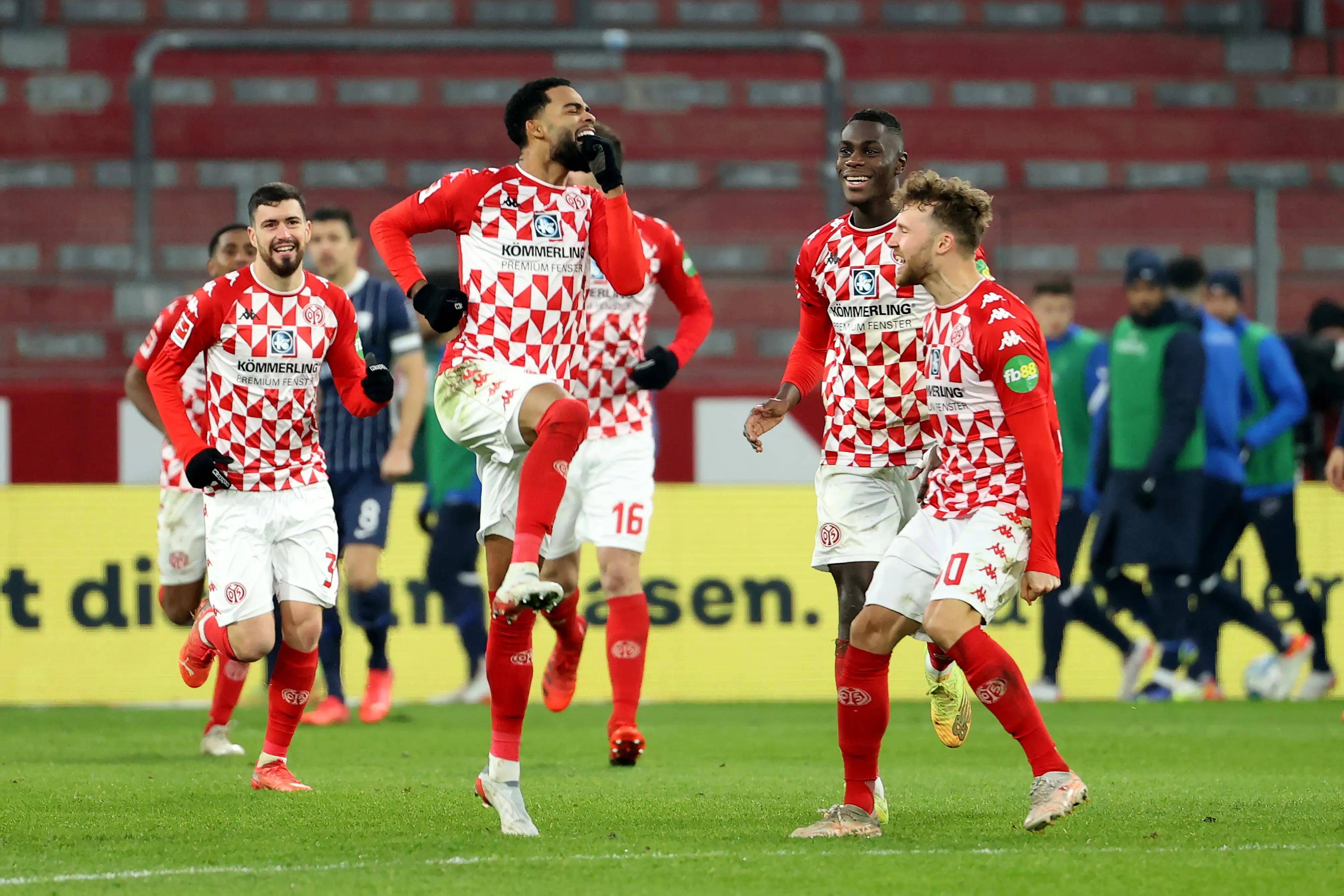 美因茨主场反弹,凭借个人能力破门得分的简单介绍 美因茨主场反弹,凭借个人能力破门得分的简单介绍