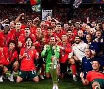 包含欧预赛比赛秘闻揭晓队员们全力以赴追梦的词条